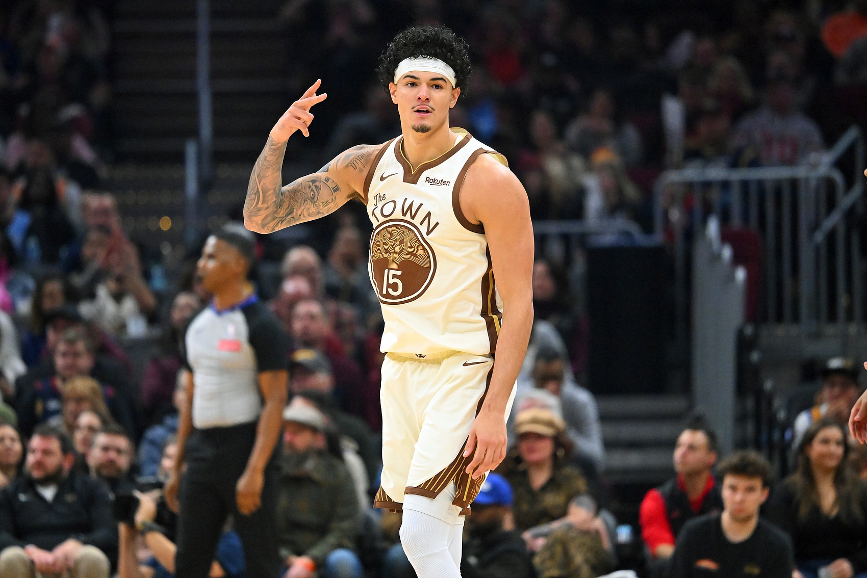 OD体育-脚踝扭伤！科尔：桑托斯明天缺阵 希望不严重但预计他会缺阵几天